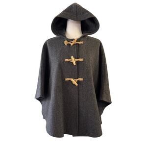 Vintage Fidelity by Gerald & Stewart Wool Toggle Cape Poncho Gray Size OS USA
